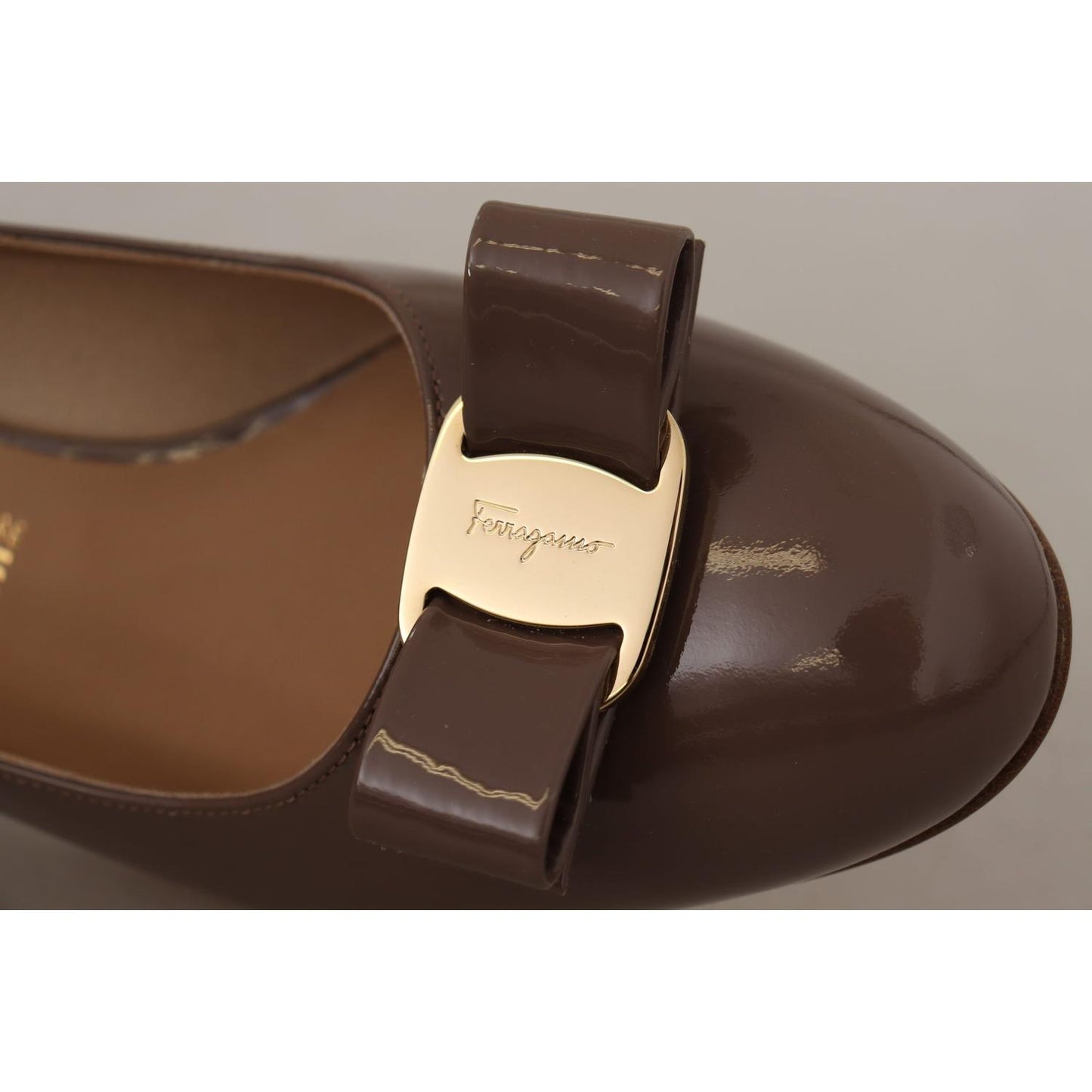 Salvatore Ferragamo Elegant Caraway Brown Pumps with Vara Bow WOMAN PUMPS Salvatore Ferragamo Dark Olive Green