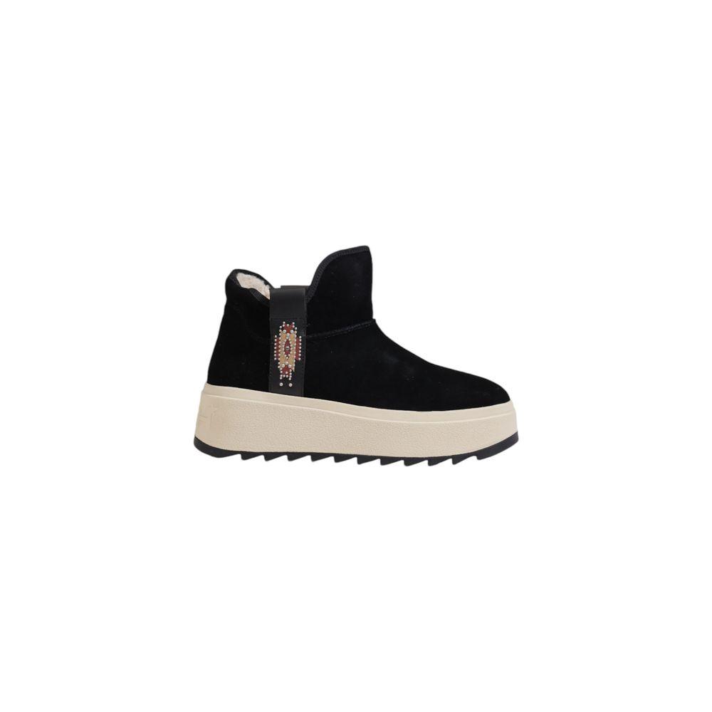 ASH black suede leather women's boot from fall/winter collection, featuring 100% suede composition and platform sole.