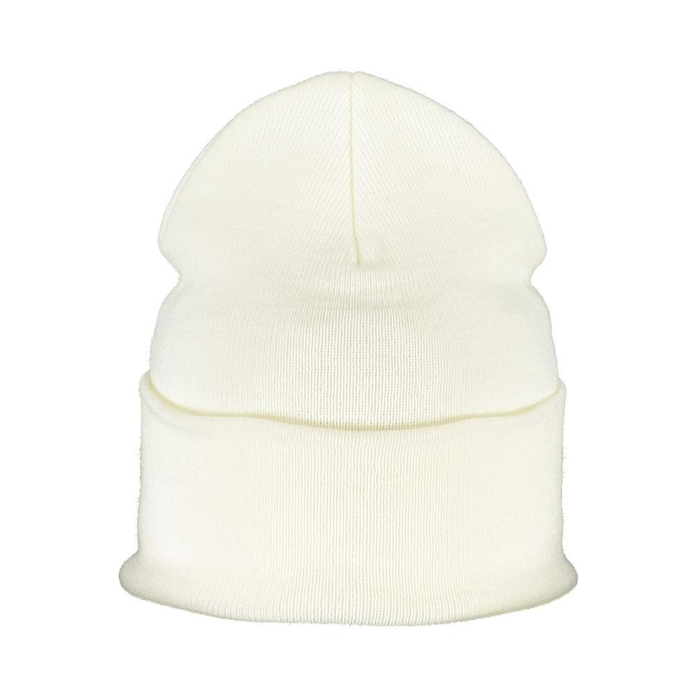 Levi's white acrylic hat with logo application; stylish and warm, perfect for winter fashion and outdoor wear.