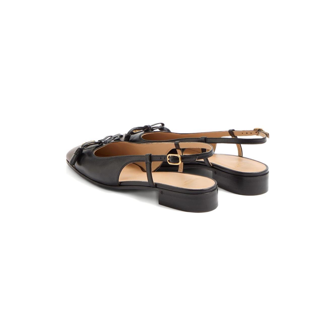 Valentino Garavani Flat shoes Black