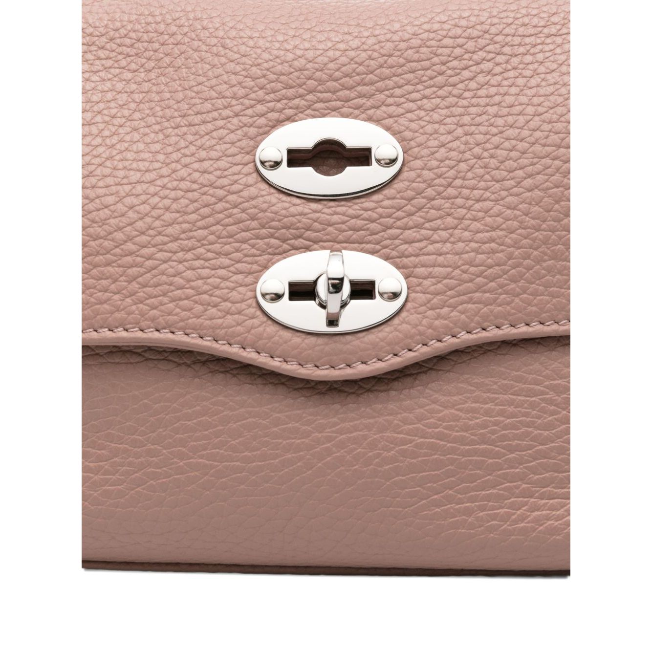 Front view with bag zipped and handles upright.
