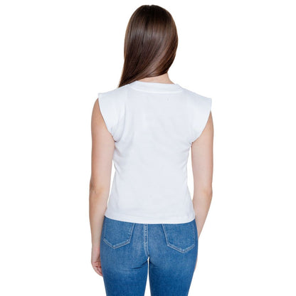 Back view of woman wearing a Calvin Klein Jeans White Cotton T-Shirt, showcasing its sleeveless design and loose fit.