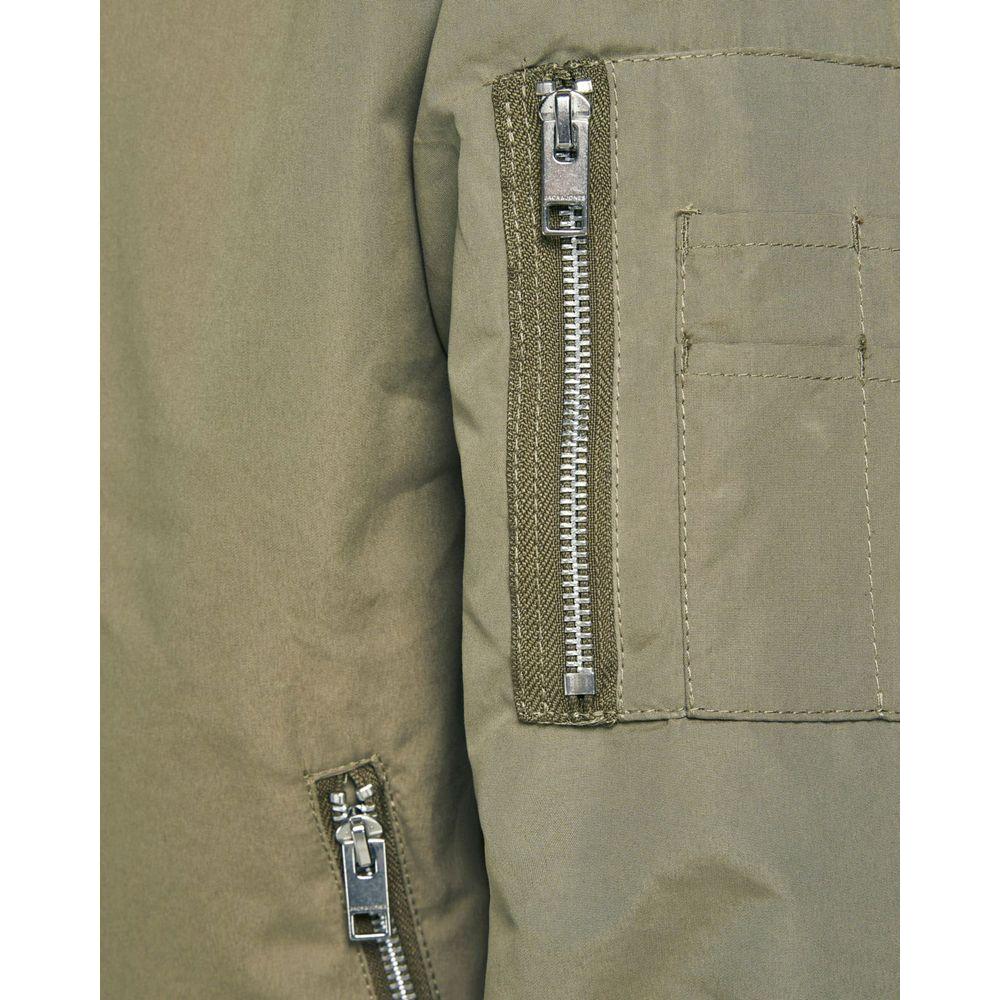 Front view with bag zipped and handles upright.