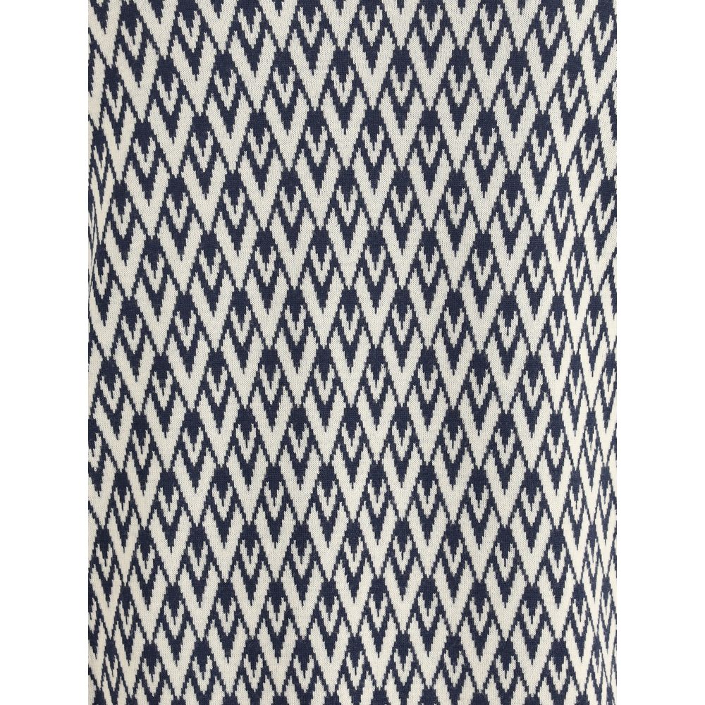 Front view with bag zipped and handles upright.