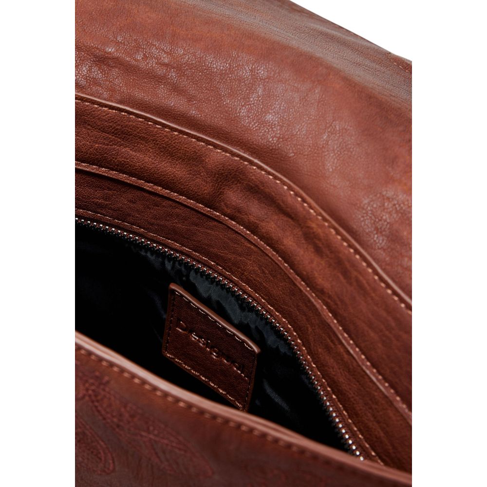 Front view with bag zipped and handles upright.
