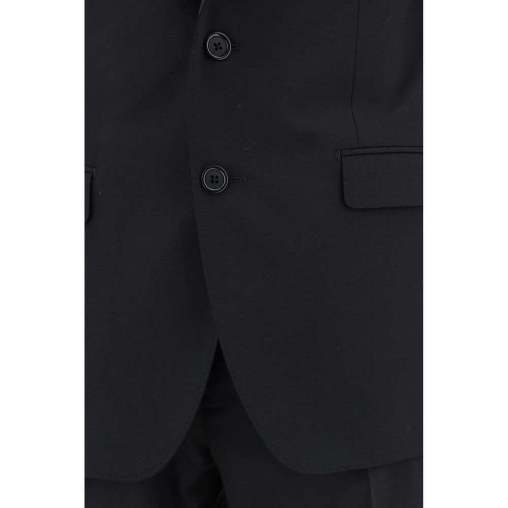 Front view with bag zipped and handles upright.