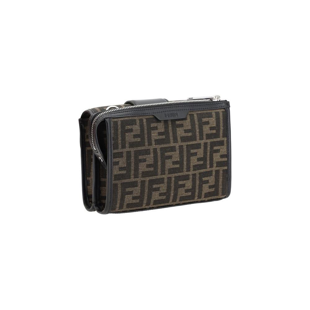 Front view with bag zipped and handles upright.