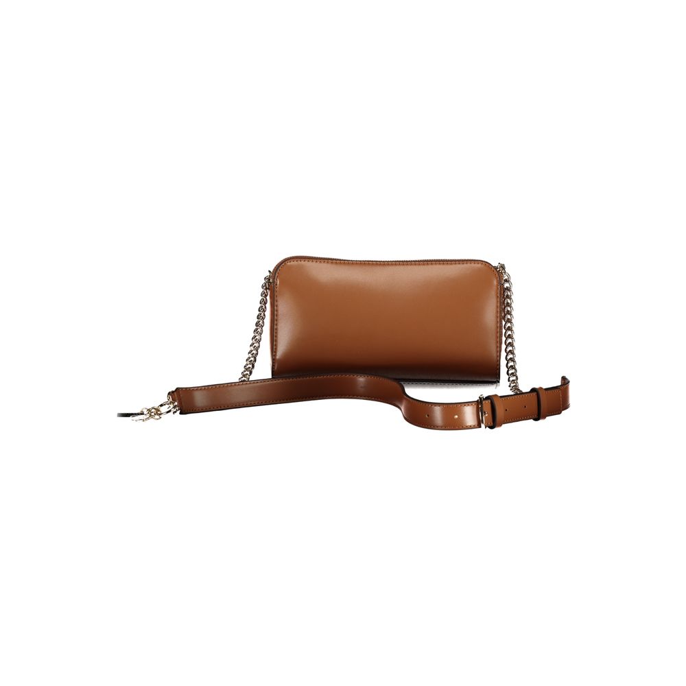 Front view with bag zipped and handles upright.