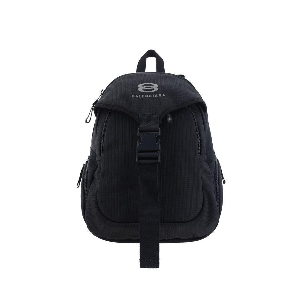 Front view with bag zipped and handles upright.