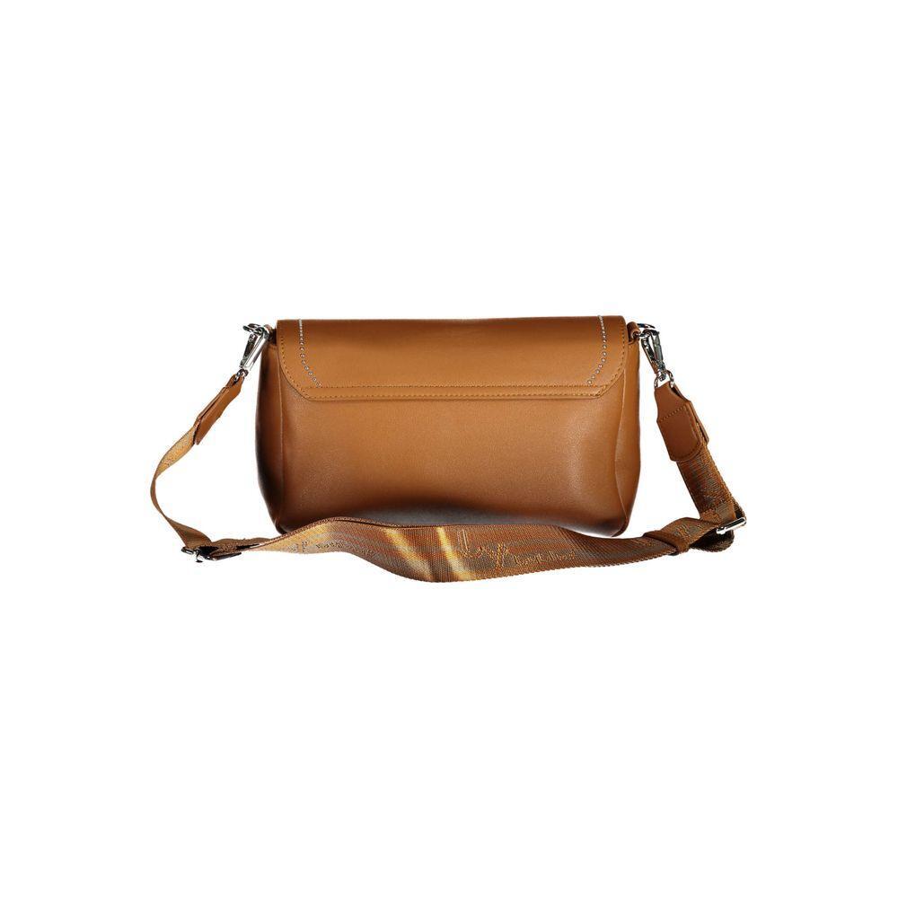 Front view with bag zipped and handles upright.