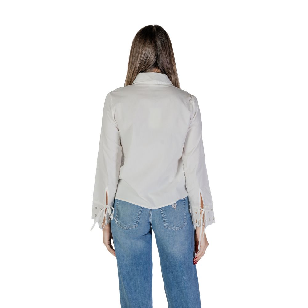 Back view of Jacqueline De Yong White Cotton Blouse with cut-out cuffs and traditional collar.