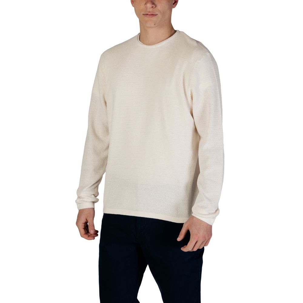 Jack Jones White Cotton Sweatshirt with crew neck, perfect for casual and formal occasions, made from sustainable materials.