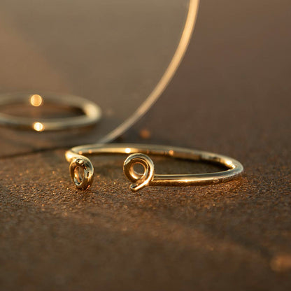 AN JEWELS JEWELRY Mod. AL.BAW03Y elegant bracelet displayed on a reflective surface