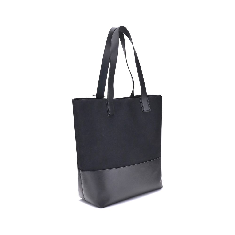 Front view with bag zipped and handles upright.