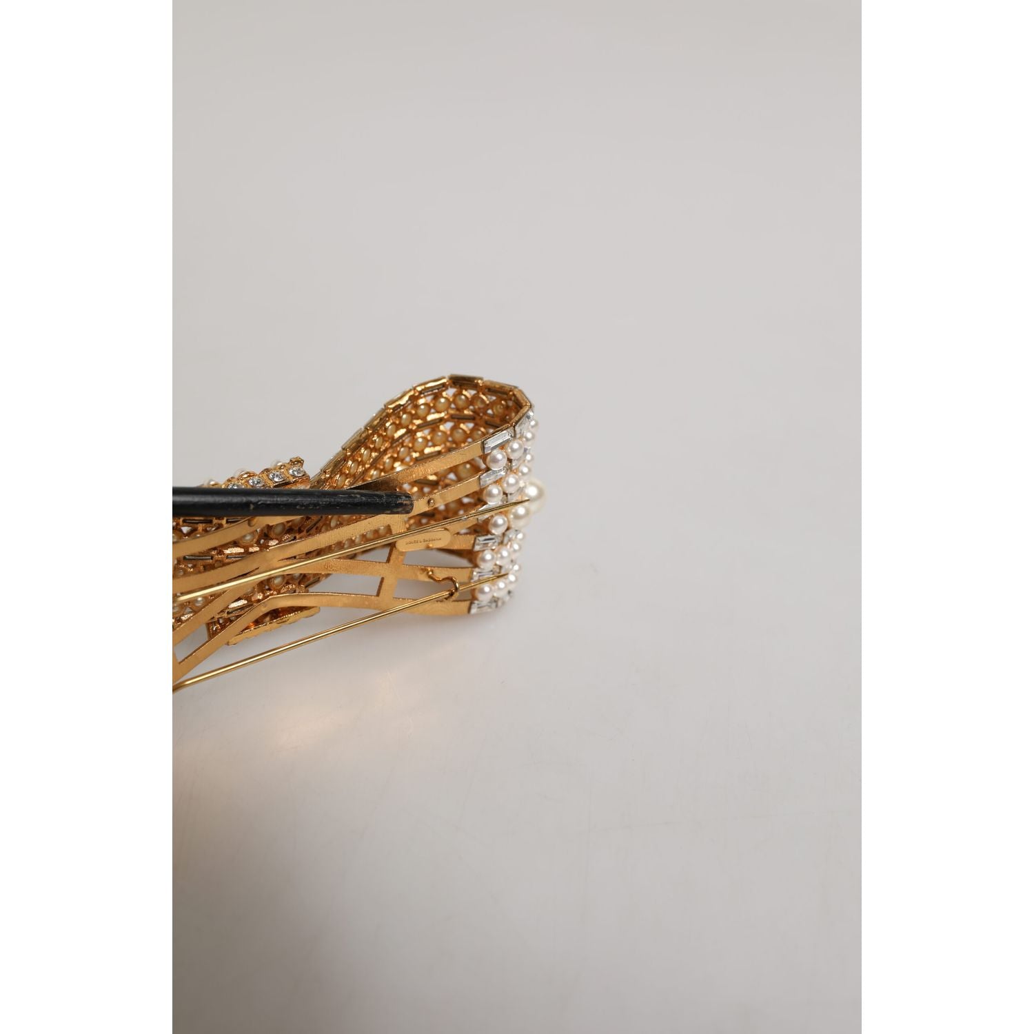 Dolce & Gabbana Gold Brass Glas Crystal Faux Pearl Embellished Brooch