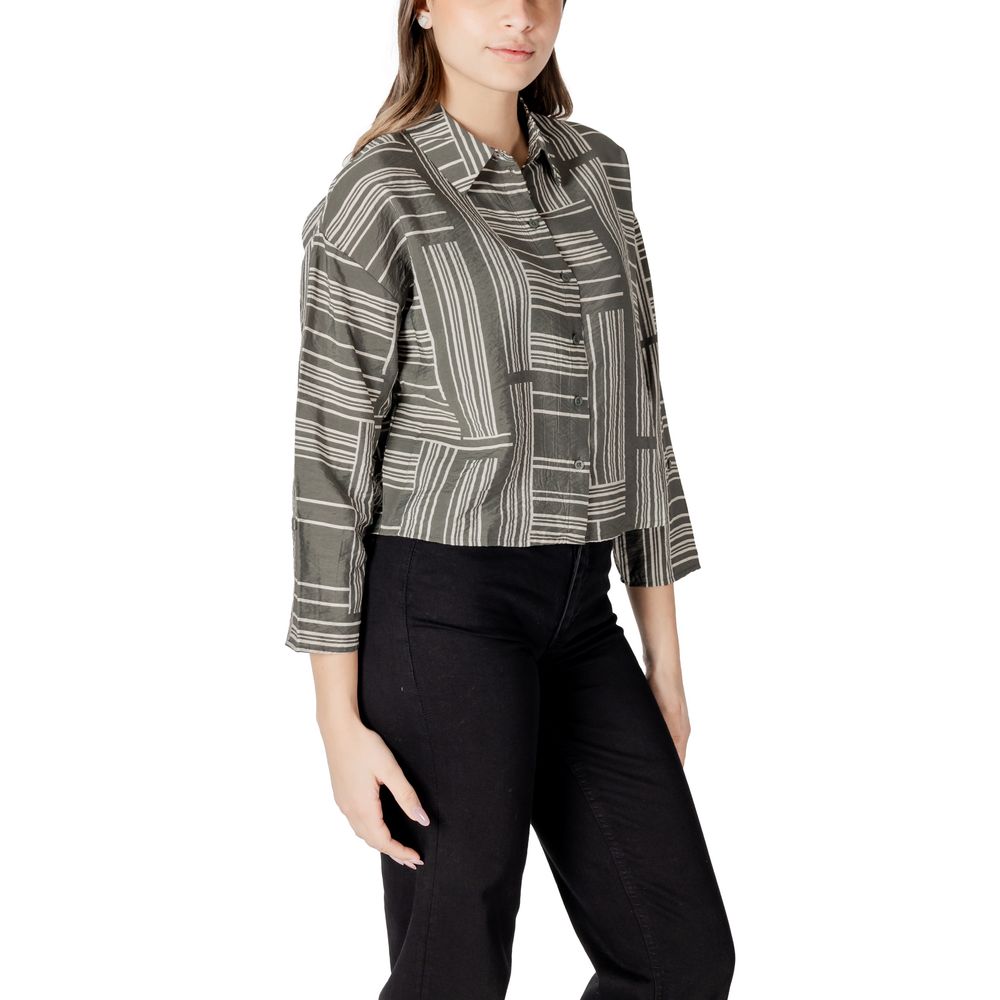 Jacqueline De Yong Green Viscose Blouse with geometric pattern, 7/8 sleeves, and cropped cut