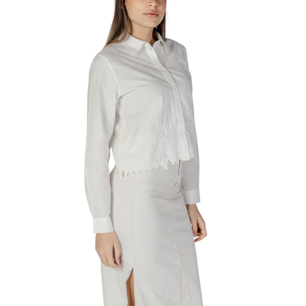 Jacqueline De Yong White Cotton Blouse with floral embroidery and classic collar