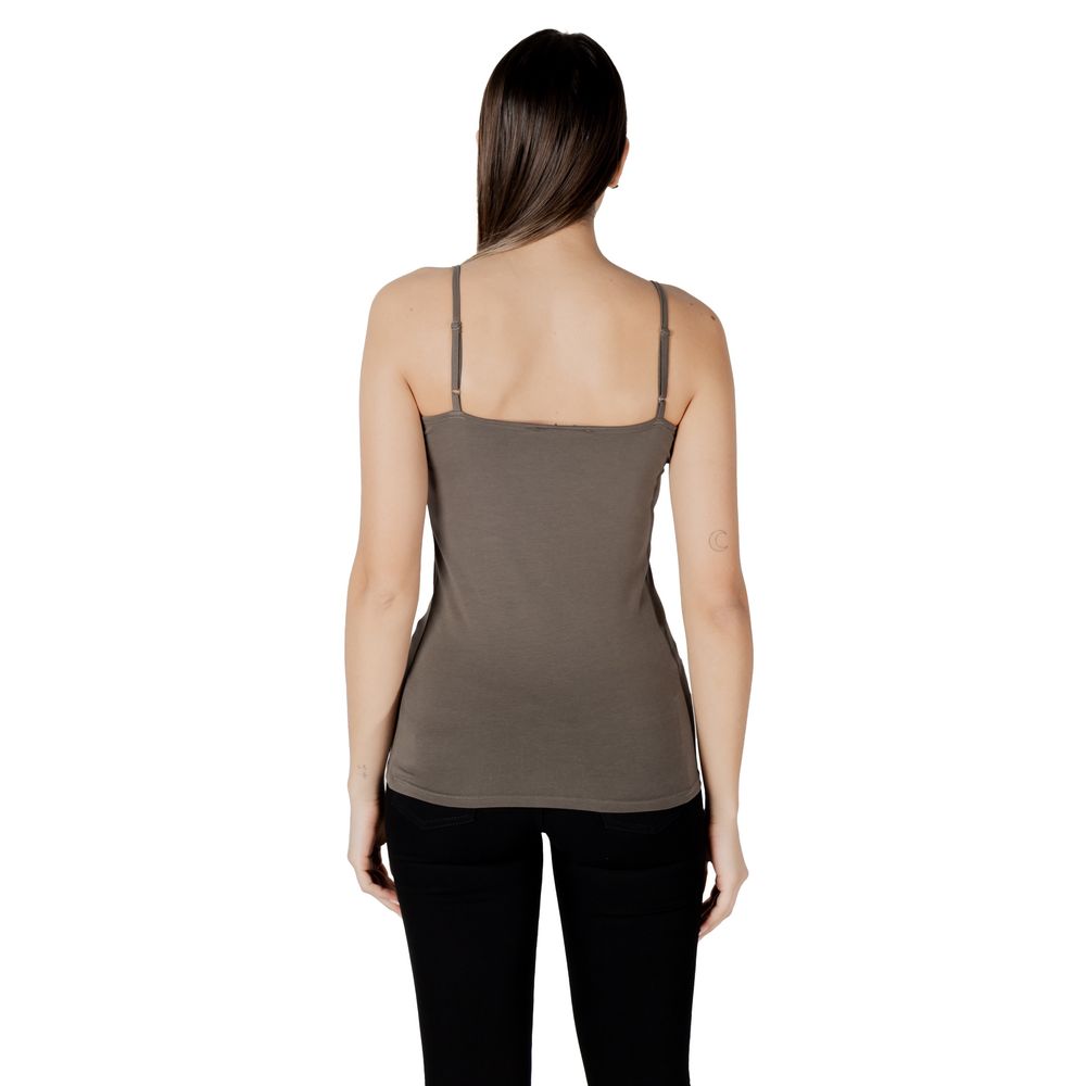 Back view of woman wearing Morgan De Toi Green Cotton Tank Tops with thin straps and rounded neckline