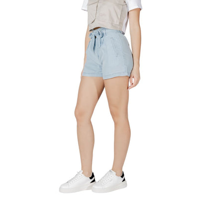 Model wearing Only Light Blue Lyocell Shorts with high waist and belt, ideal for summer fashion.