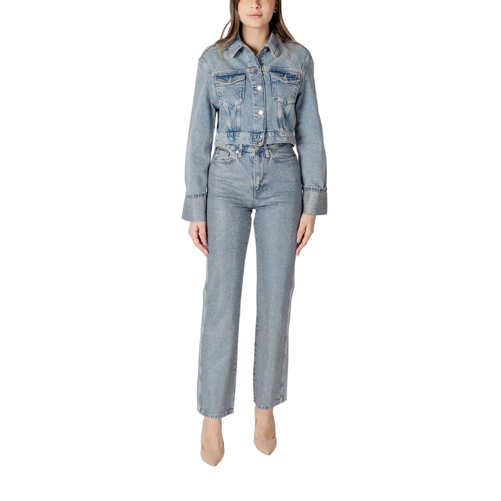 Only Light Blue Organic Cotton Jackets & Coat worn by woman, cropped design with chest pockets, sustainable fashion essential