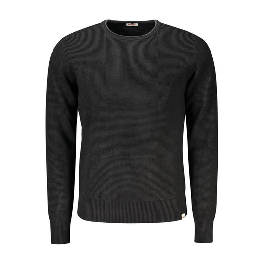 Rifle Black Viscose Men SweaterDress to impress with Rifle’s latest creation that seamlessly blends comfort with style. This suave long-sleeved sweater features a classic crew neck accented by eye-catching contrasting details, and the quintessential Rifle